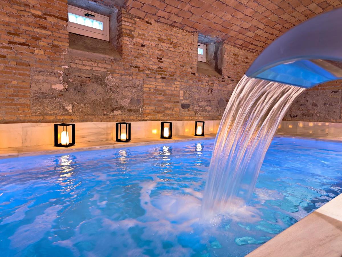 Piscina en o cerca de Palacio Gran Vía, a Royal Hideaway Hotel