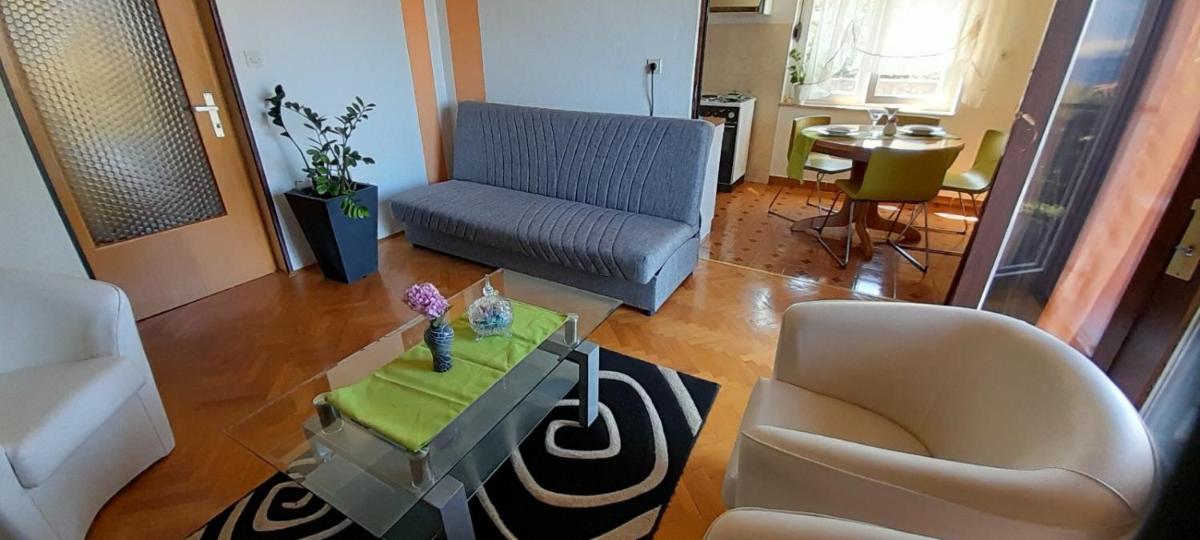 Apartment Danica - Housity