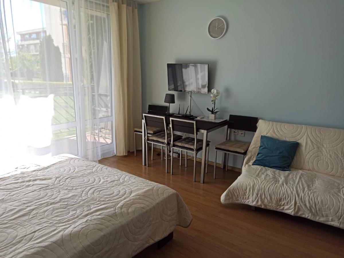 Destination Bulgaria 2000 Orchidea Private Summer Apartments - Housity