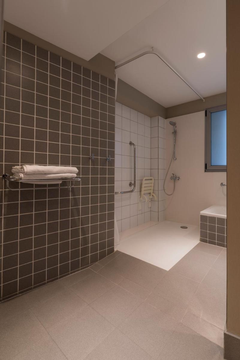 Un baño de Hotel Plaza