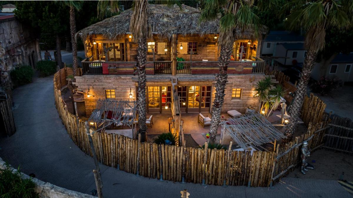 Hôtel Pirates World - Housity
