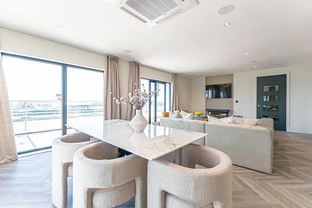 NOVU Apartments Liverpool Waterfront - Housity