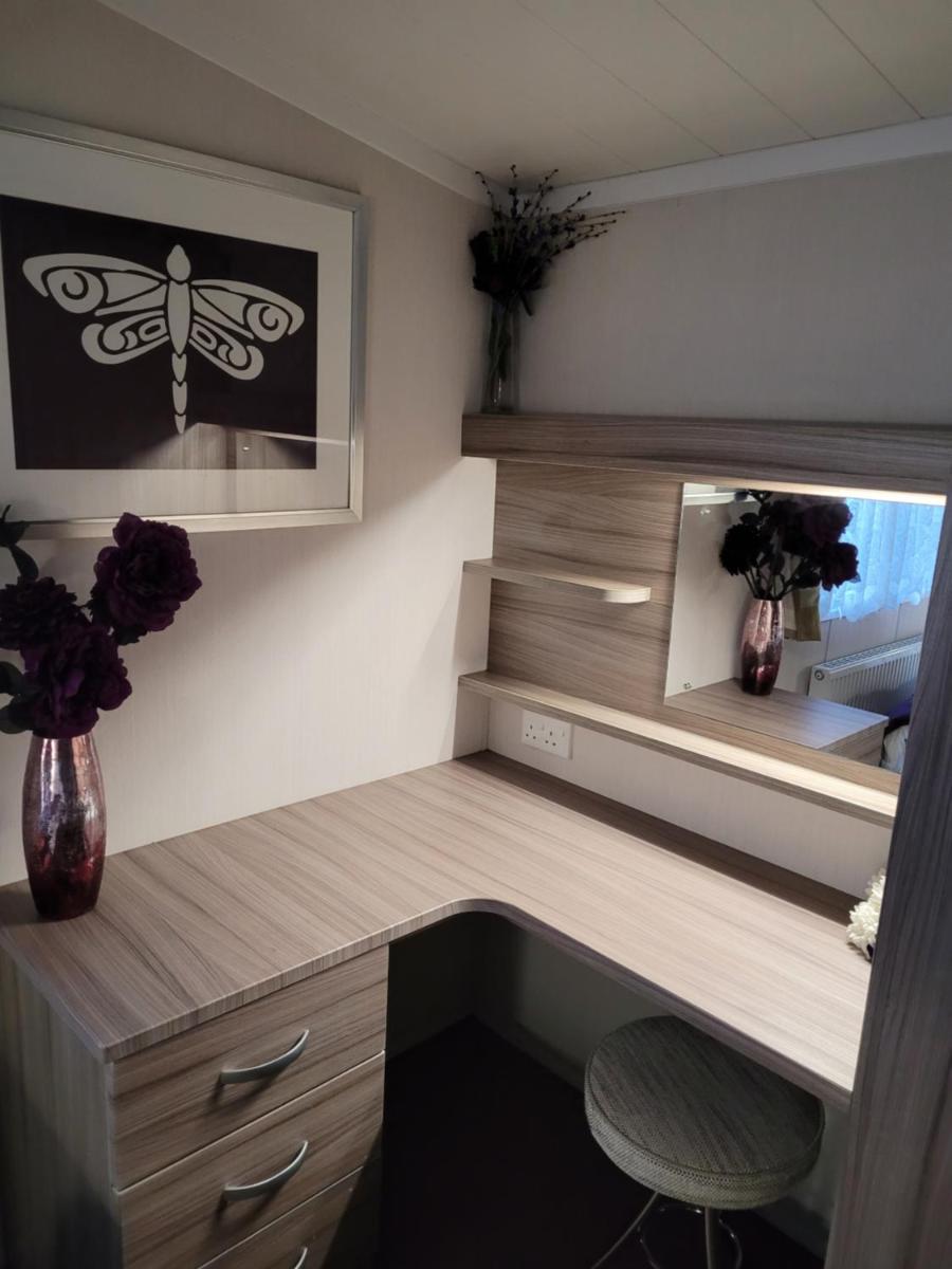 LUXURY CARAVAN 10 mins TO BEACH - Housity