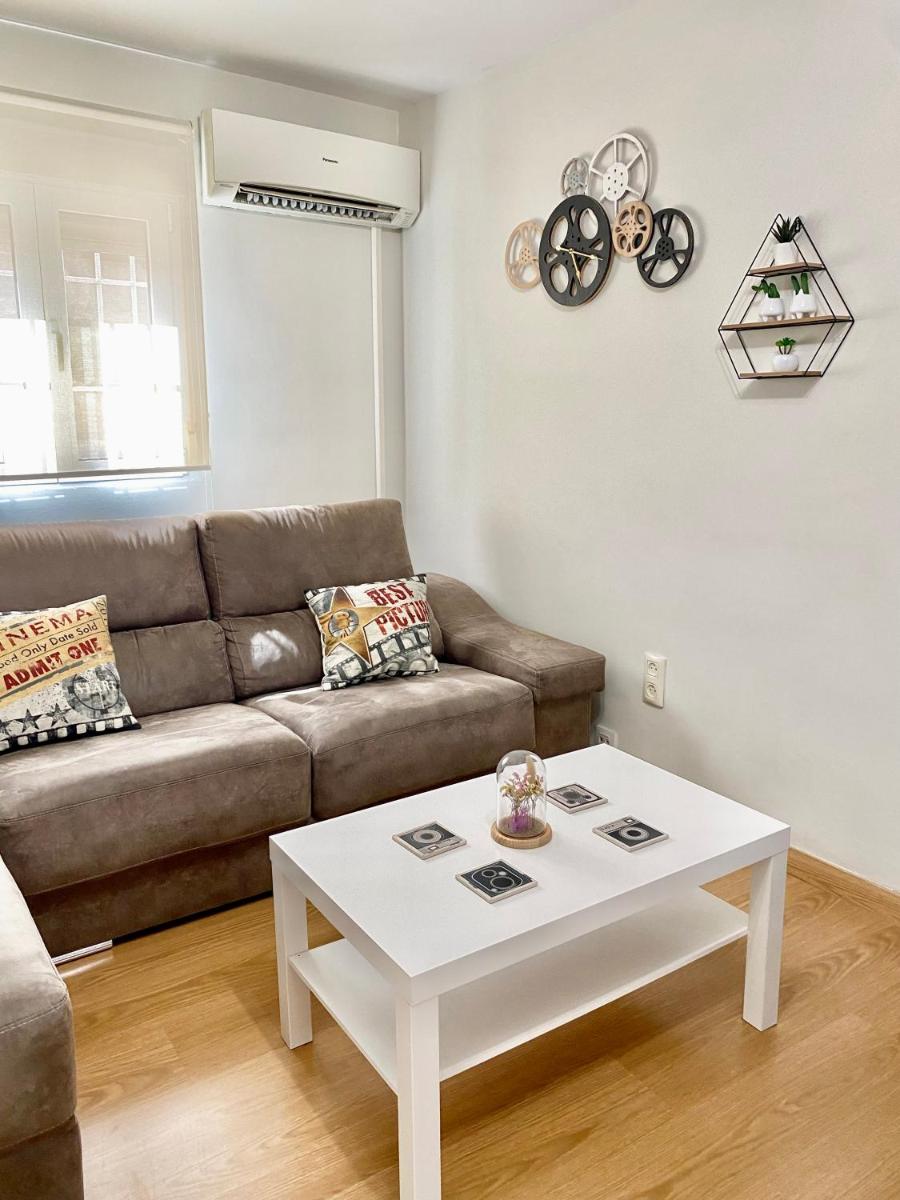 Apartamento con Parking Gratis en el Centro, 2 dormitorios - Housity