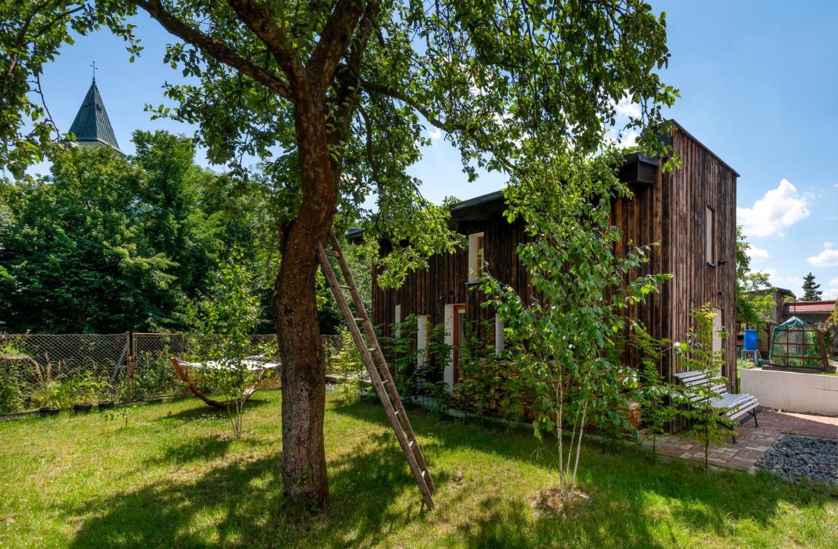 Suitetrails - Tiny House nebo Apartmán v domě se zahradou