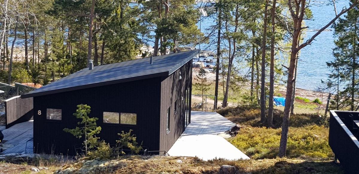 Kvarnsands Strandstugor / Kvarnsand Beach Lodges - Housity