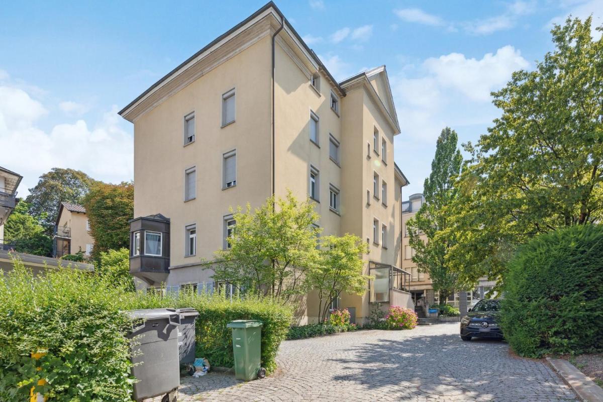 Suitetrails - Spacious Apartments in the heart of Zurich ZLTWG66