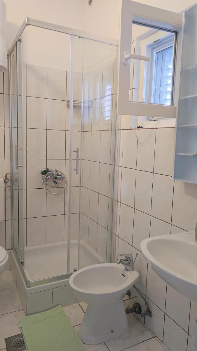 Apartments Veni Up - Housity