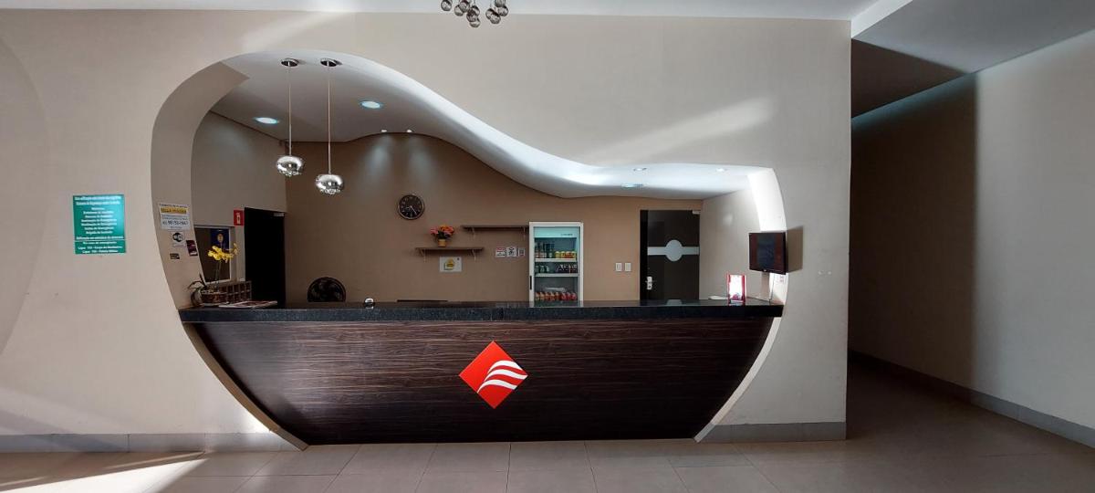 Emmis Park Hotel - Housity
