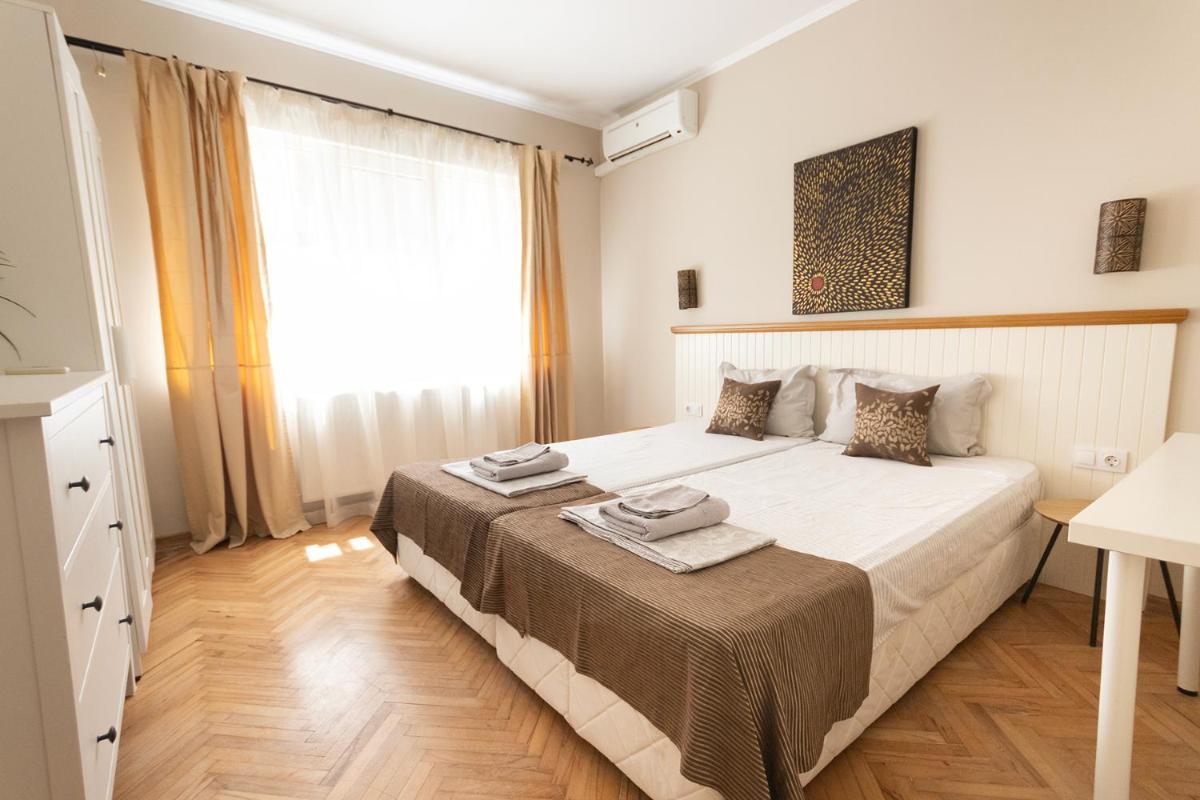 Suitetrails - GRAND RELAX - Top Center 3-Bedroom Apartment