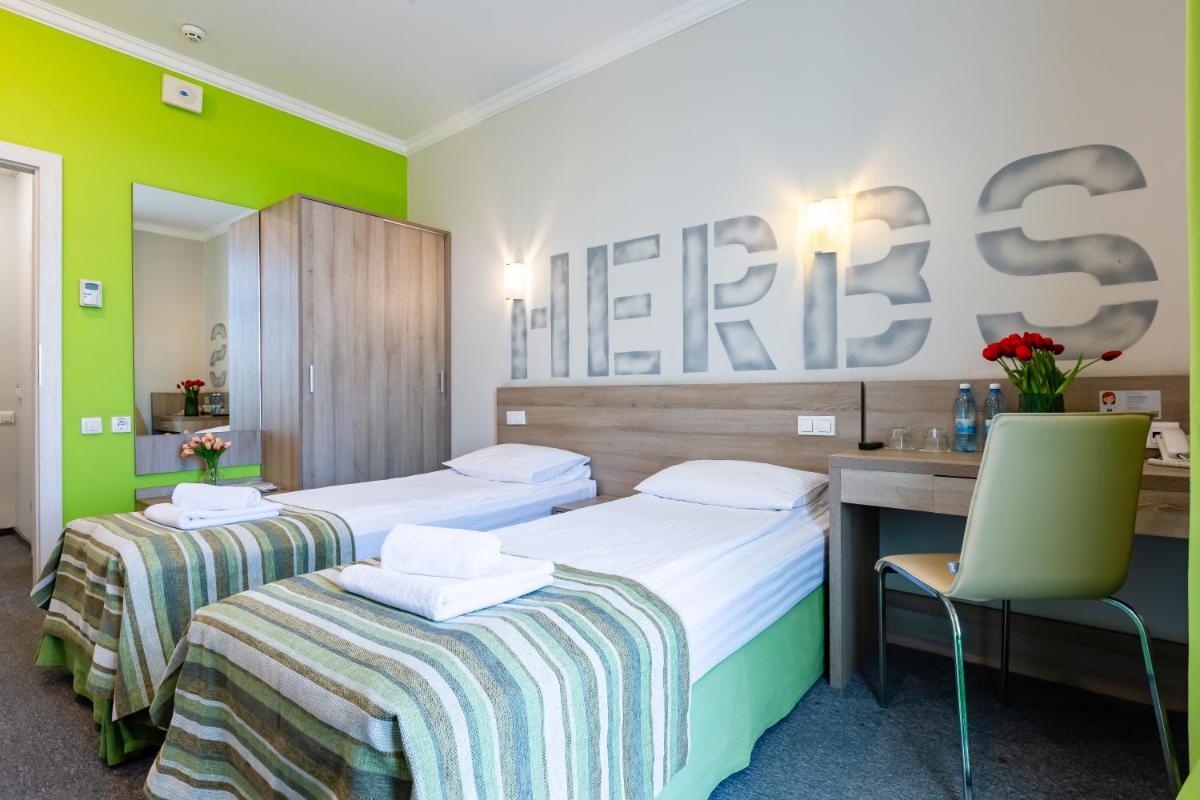 PracticOtel - Housity