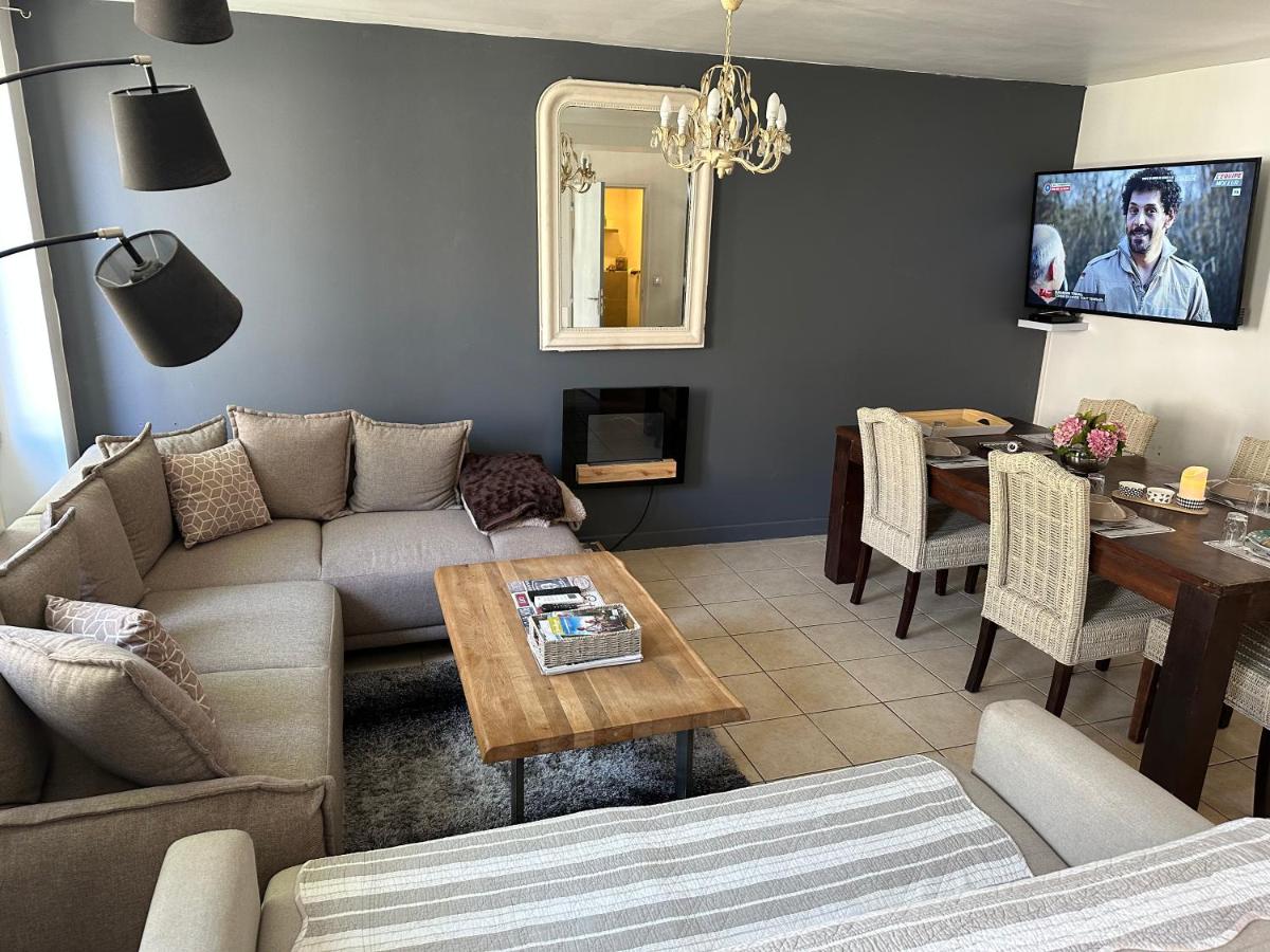 JOLIE MAISON AVEC JARDIN PRIVE DANS LE CENTRE VILLE DE BRIARE - Housity