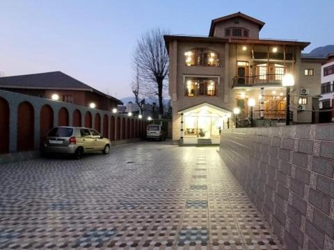 City Hills Resort A Boutique Hotel - Housity