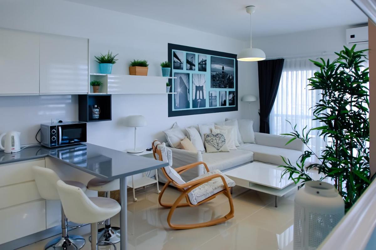 Flavius Apartments in Caesar Resort & SPA, Long Beach - Housity