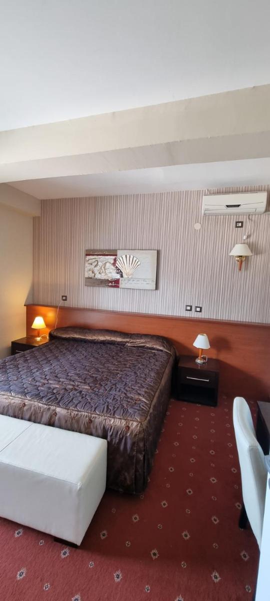 Hotel Bluebell - Hizvo