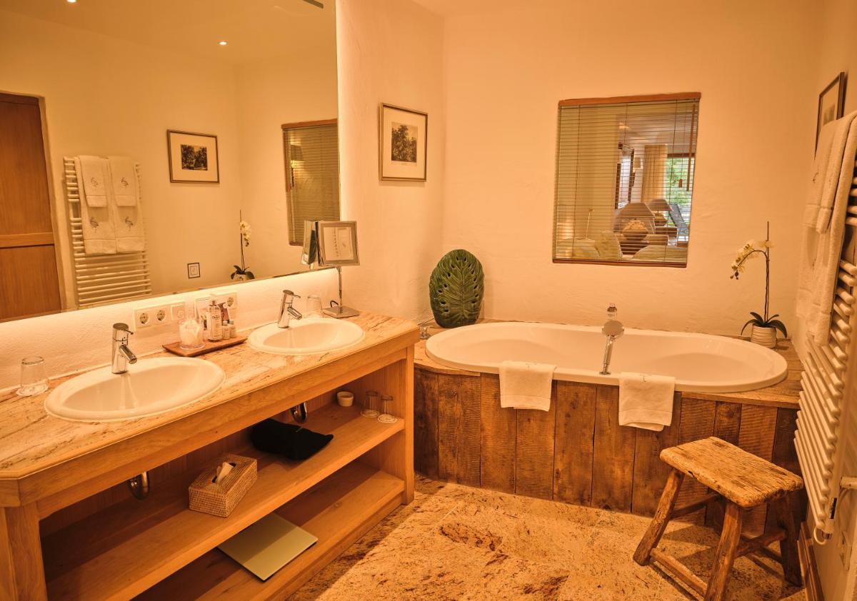 Ein Badezimmer in der Unterkunft BLEICHE RESORT & SPA