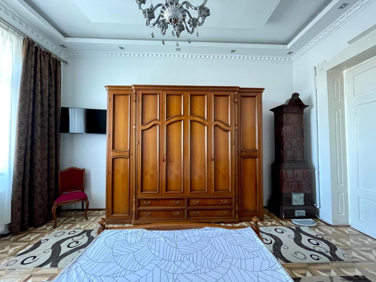 M & I Apartment 1 - Housity