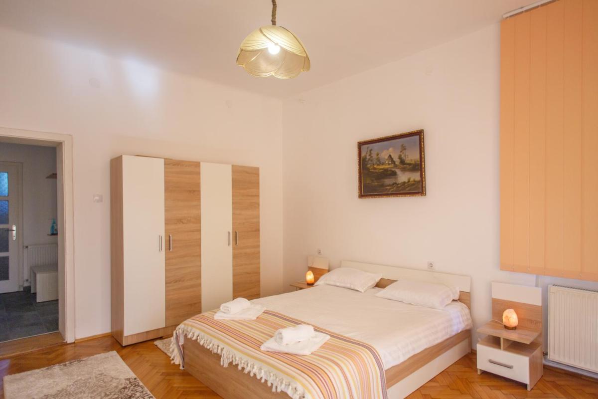 Barok Apartments - Housity