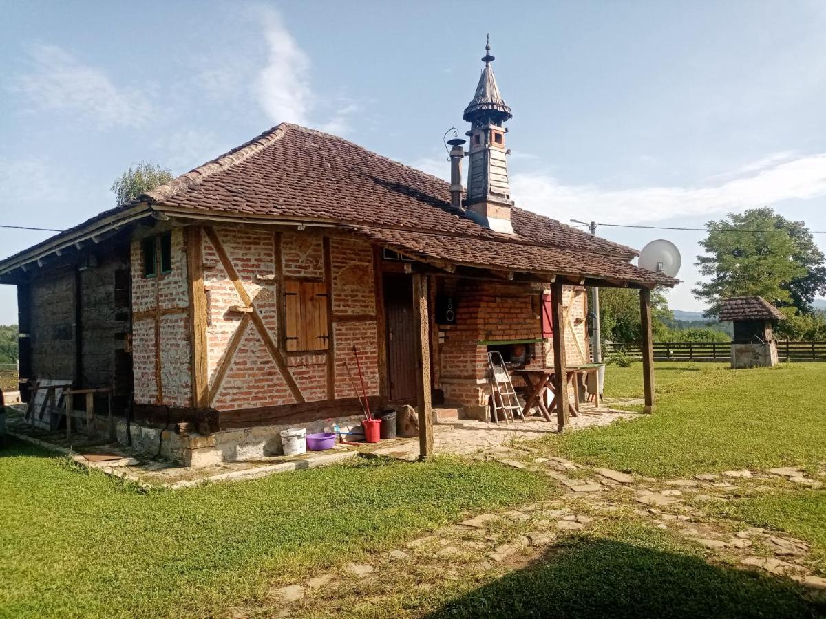 KONACI ČAKAREVIC - Housity
