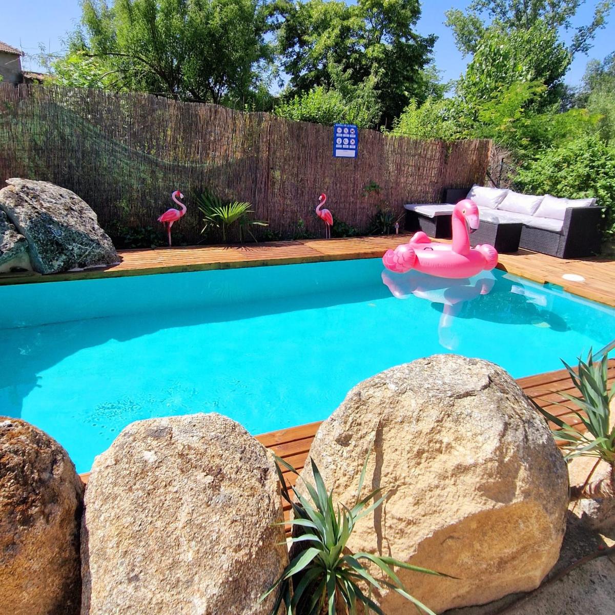 Complejo Oasis Beach sobre el Rio - Housity