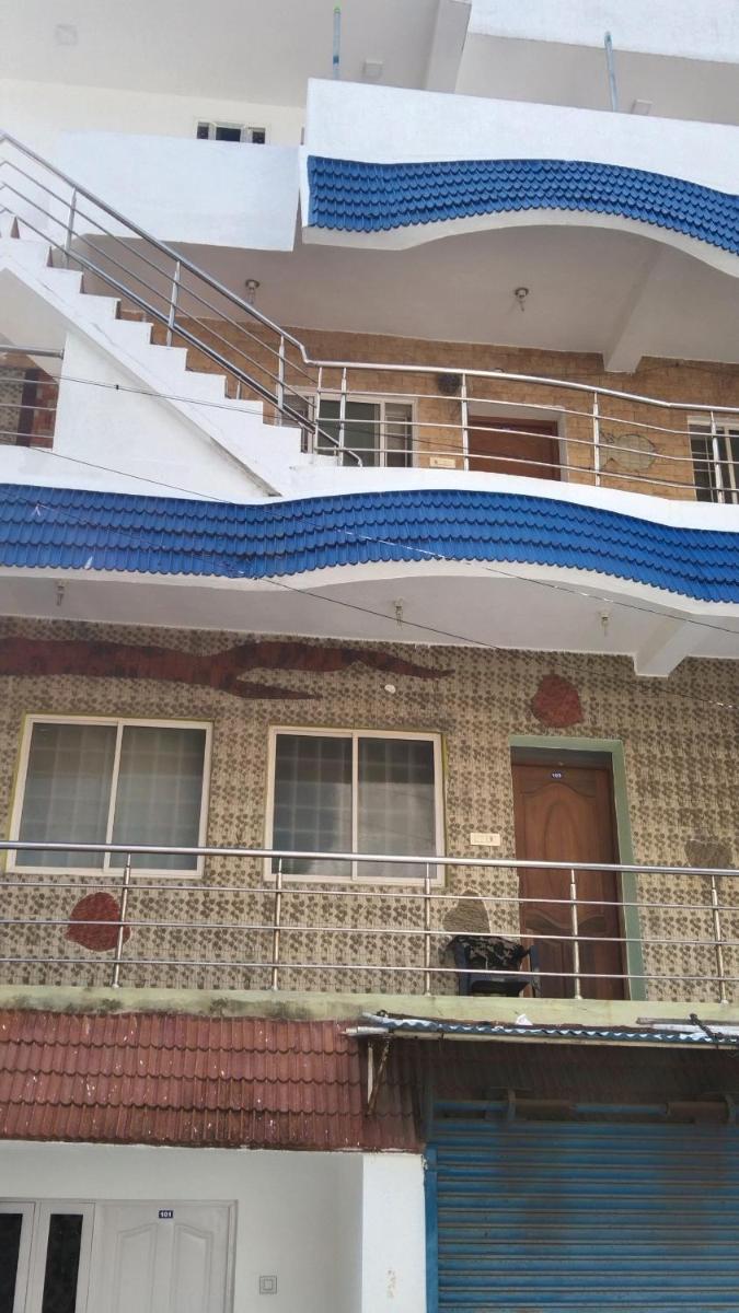 Rainbow Guest House - Housity