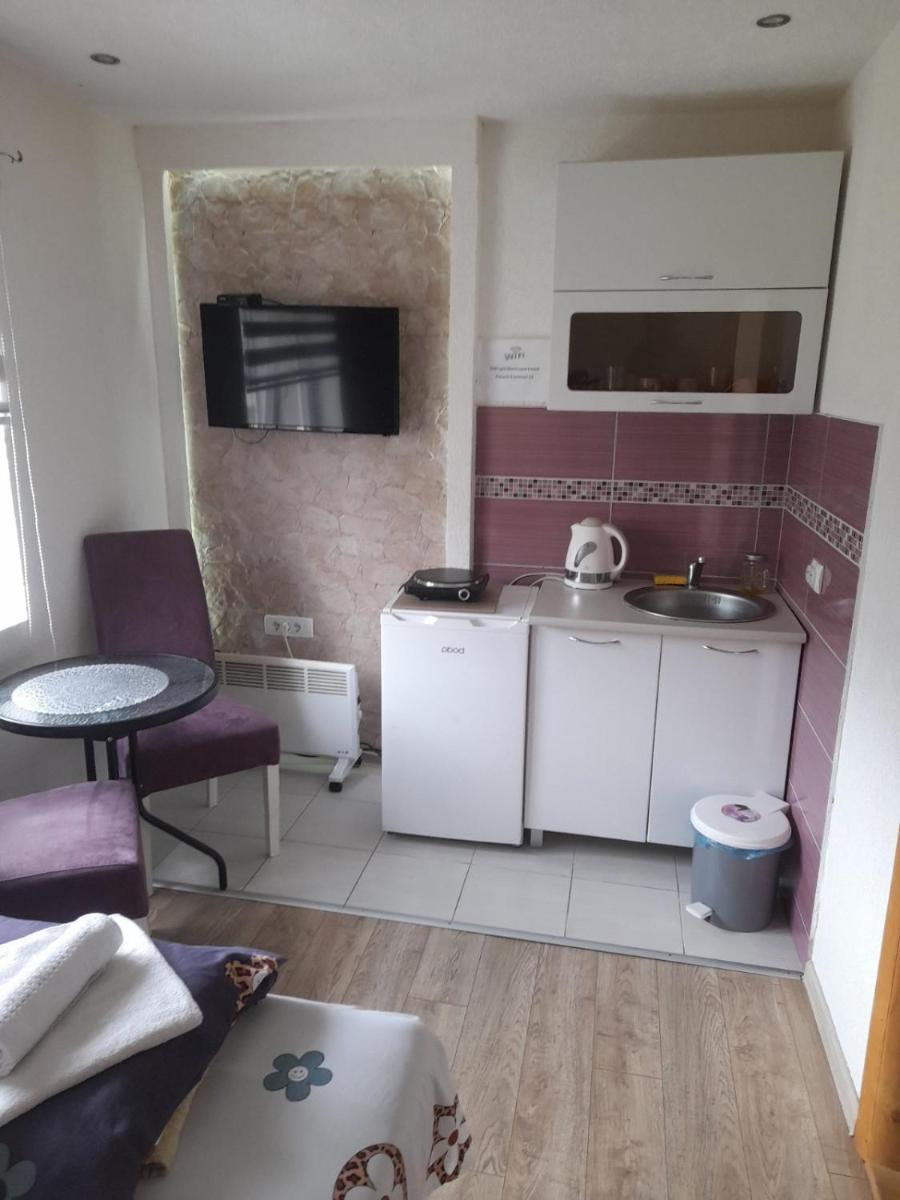 Golubović Apartments - Housity