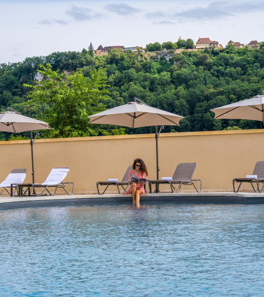 Piscine de l'établissement Hotel Le Perigord ou située à proximité
