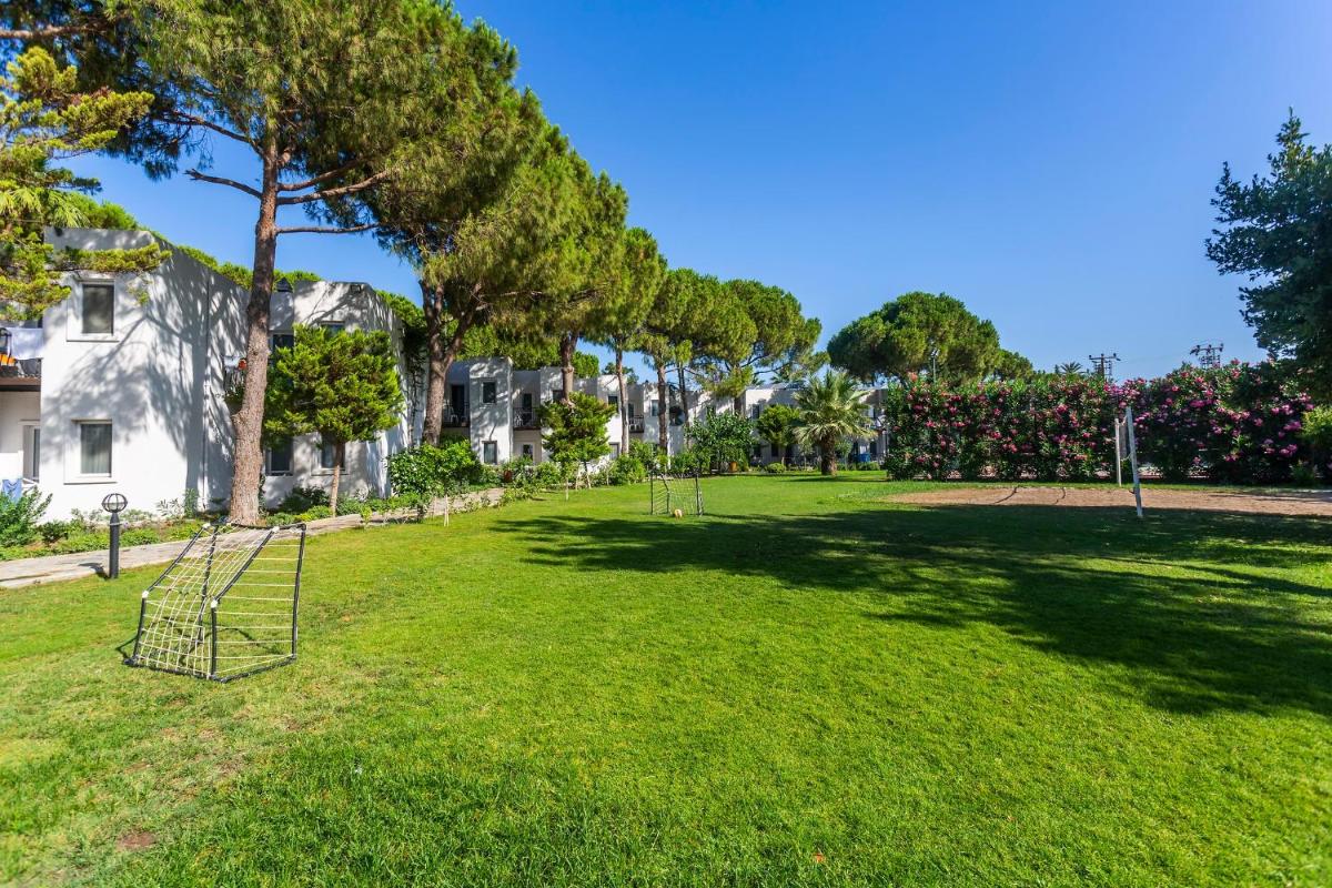 Bodrum Seaside Beach Club - Housity