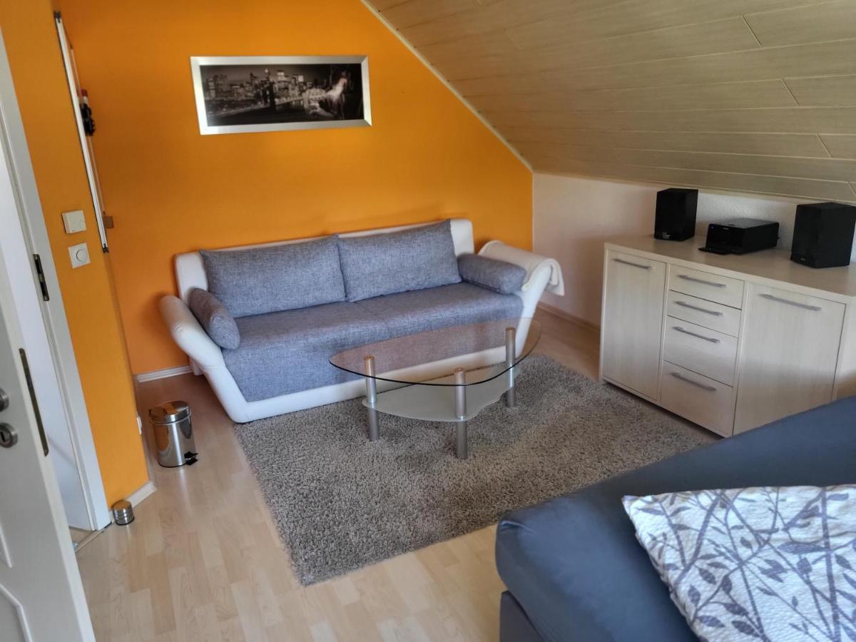 Suitetrails - Gästezimmer im bewohnten EFH mit Pool und Garten