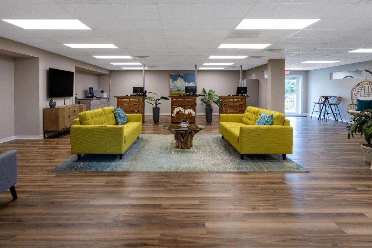 Atlantic Beach Resort, a Ramada by Wyndham - Housity