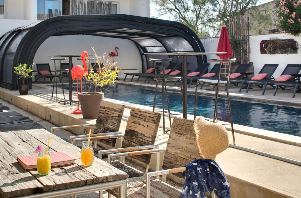 Piscine de l'établissement Vila De La Mar & Spa ou située à proximité