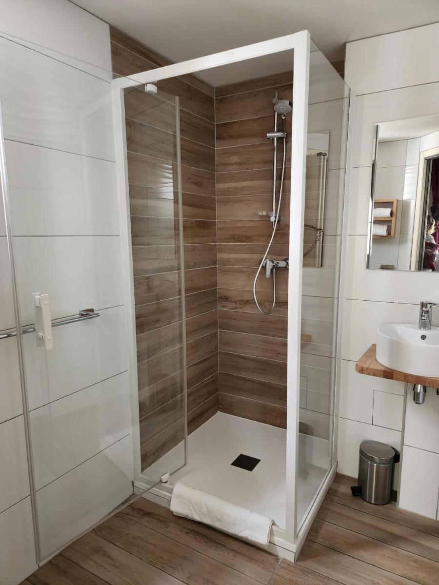 Hotel Des Bains - Housity