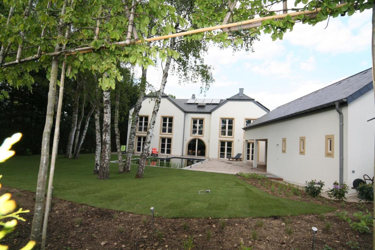 B&B White Pearl - Housity