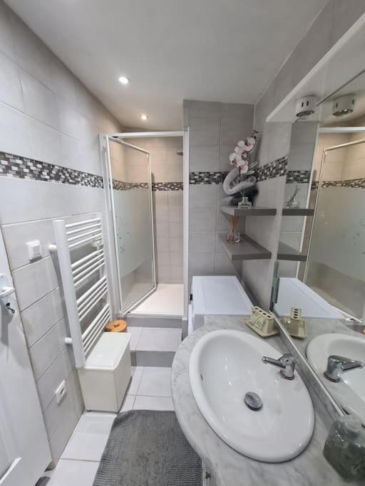 Dépendance de 30m² dans maison avec entrée privée - Housity