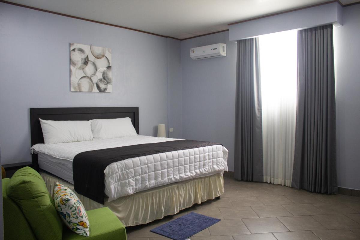 Suitetrails - Rosario’s Hotel