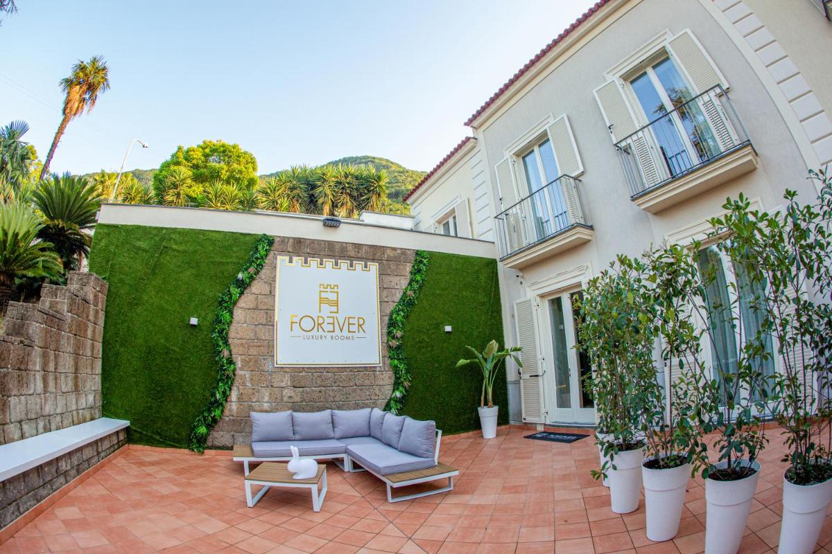 Forever Luxury Rooms - Housity