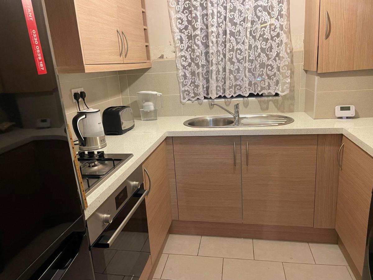 Cozy Private Room in a Beautiful Accommodation close to Orpington - Housity