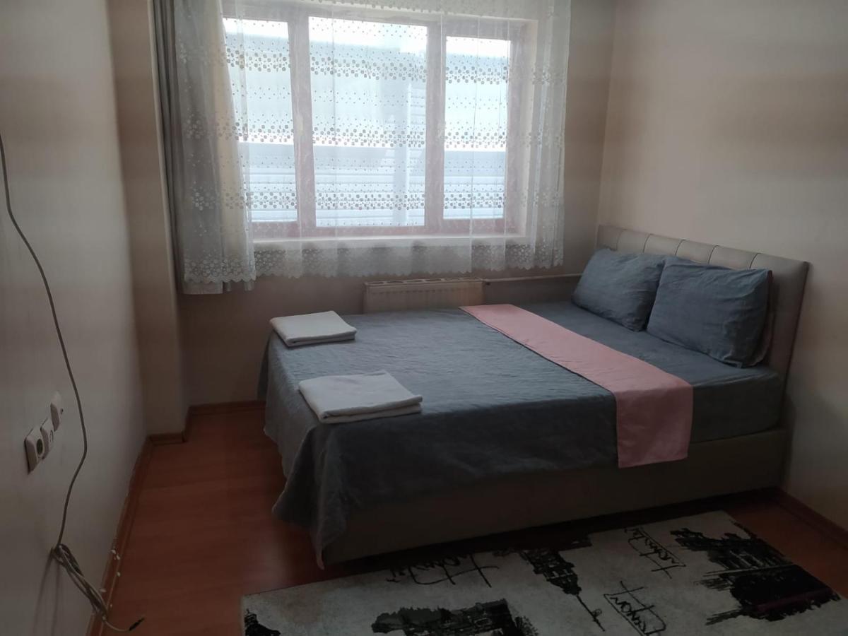 Opium otel - Housity