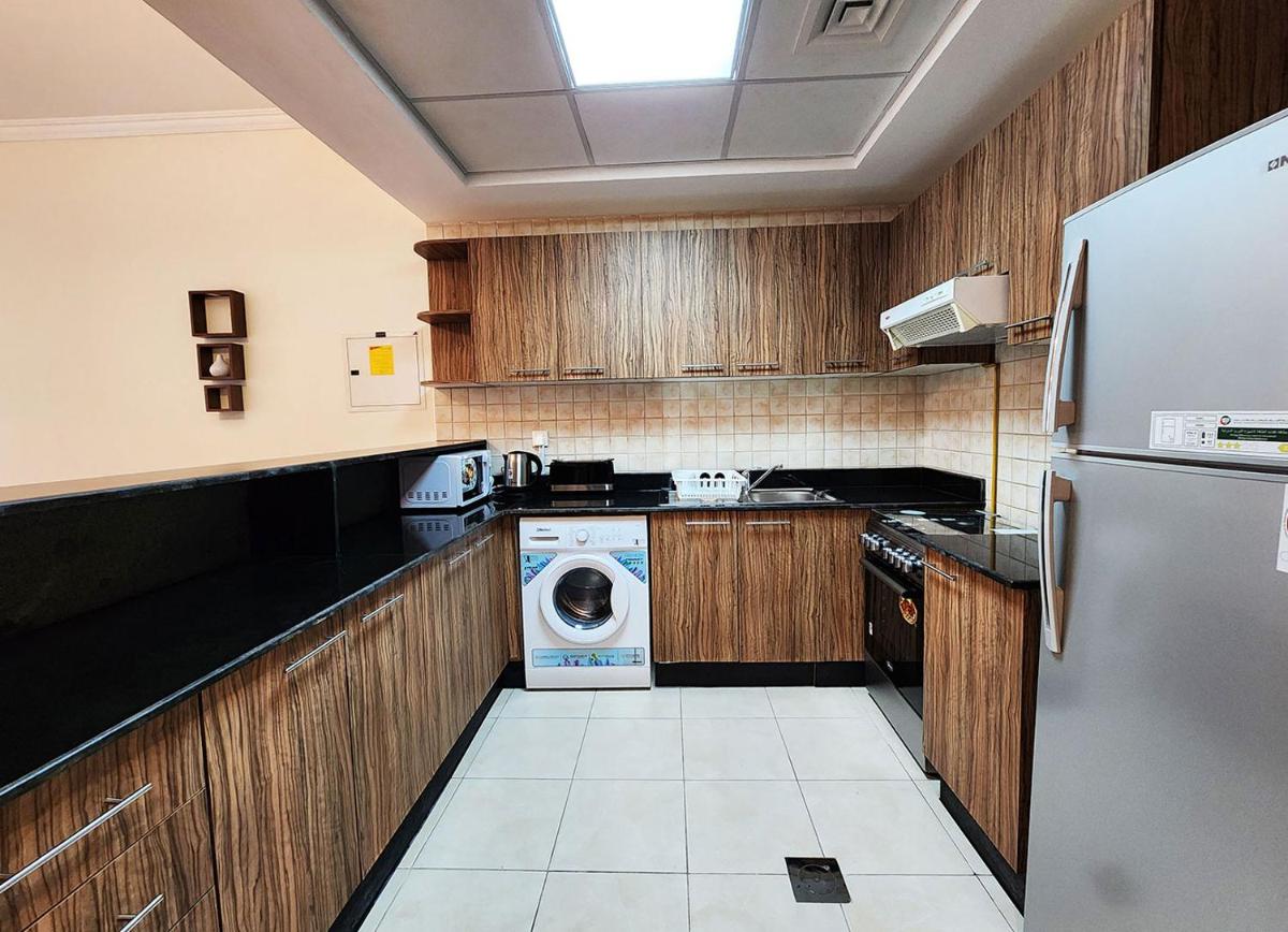 RH- Unwind and Relax, 1BR, Burj View from balcony, Downtown - Housity