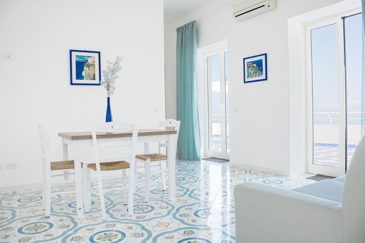 BLUE 51 - Housity