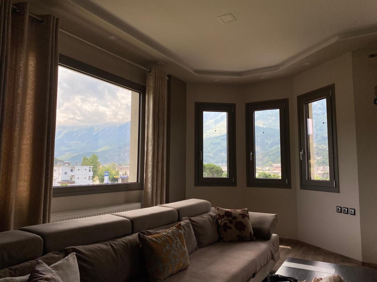Villa Pamela - Housity