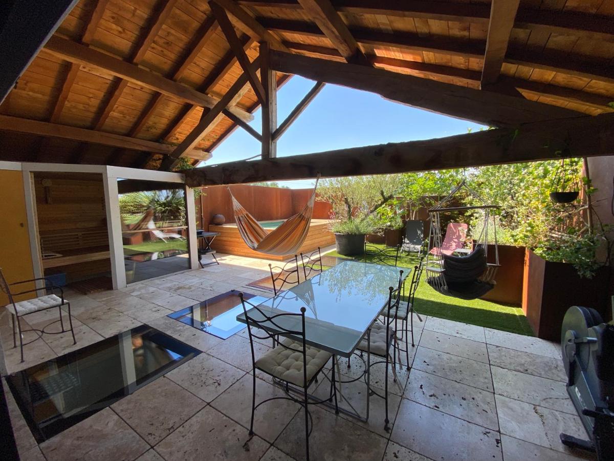 Grande Maison d'architecte avec toit terrasse, Piscine sans vis à vis et Sauna - Housity