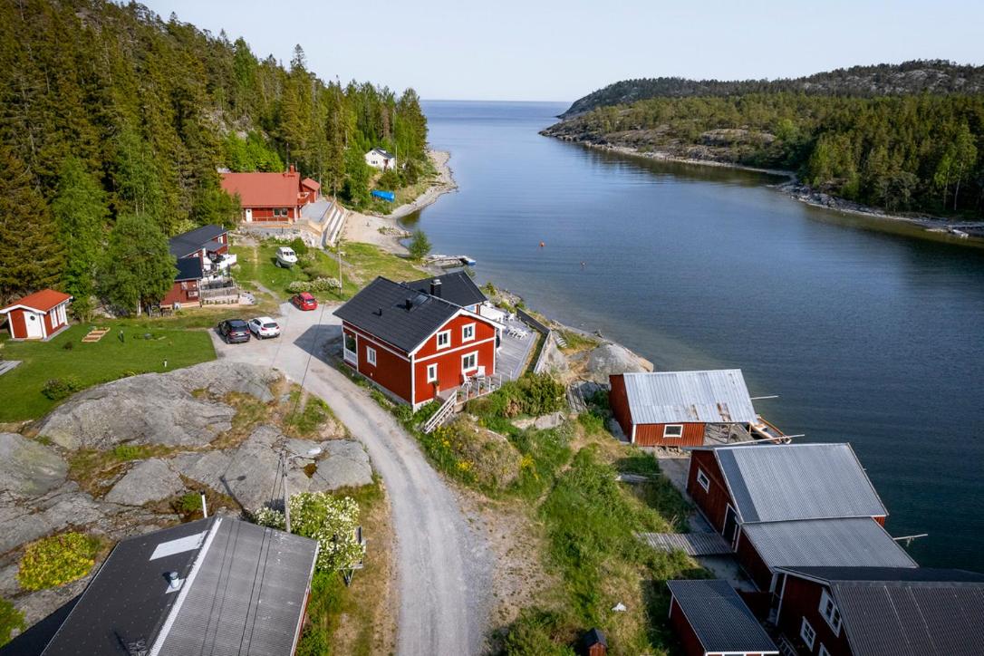 High Coast villa by the sea, Härnösand - Housity