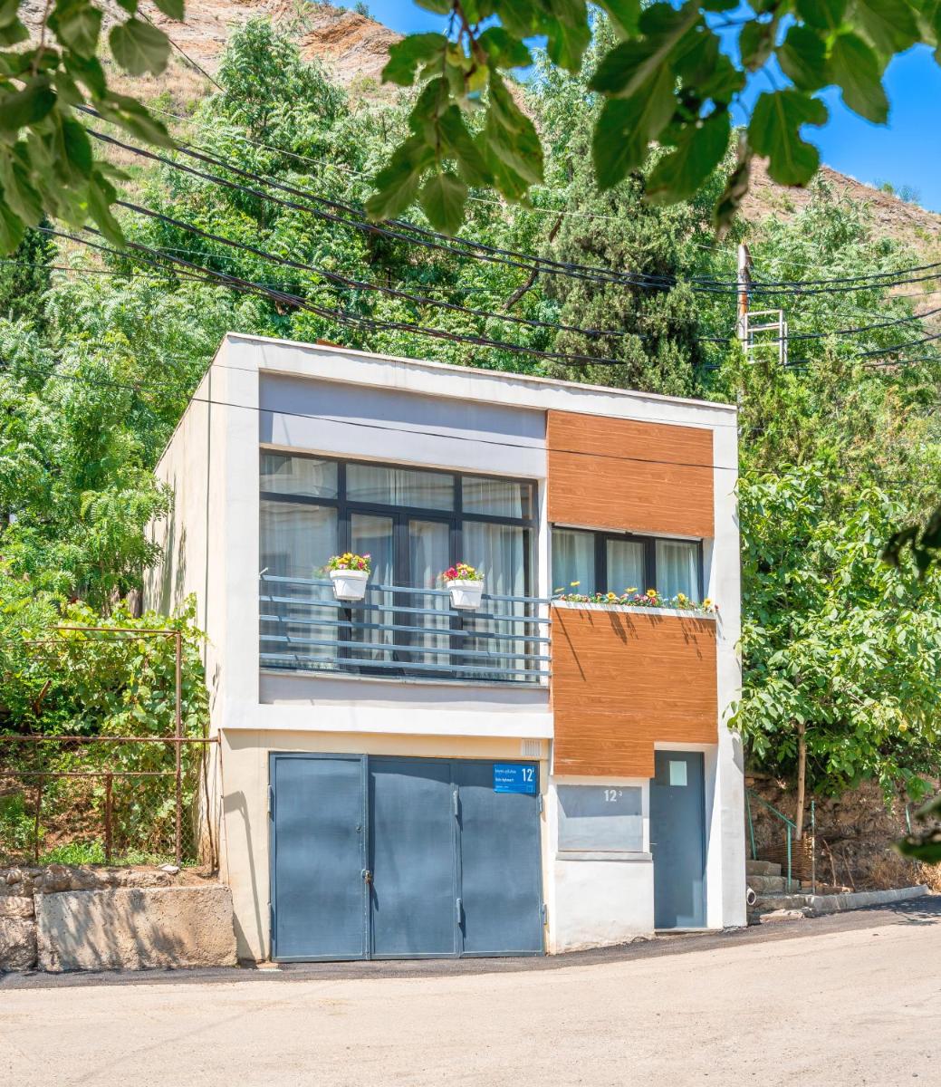Cozy House in Old Tbilisi - Housity