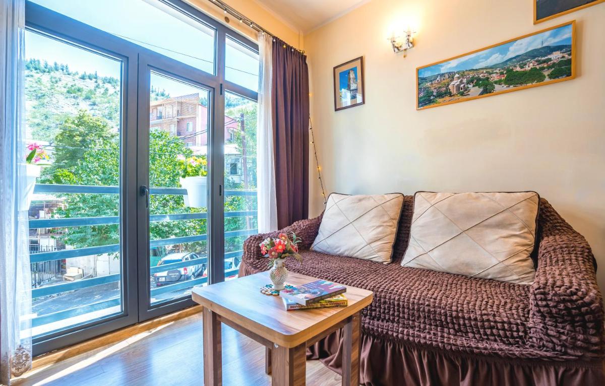Cozy House in Old Tbilisi - Housity