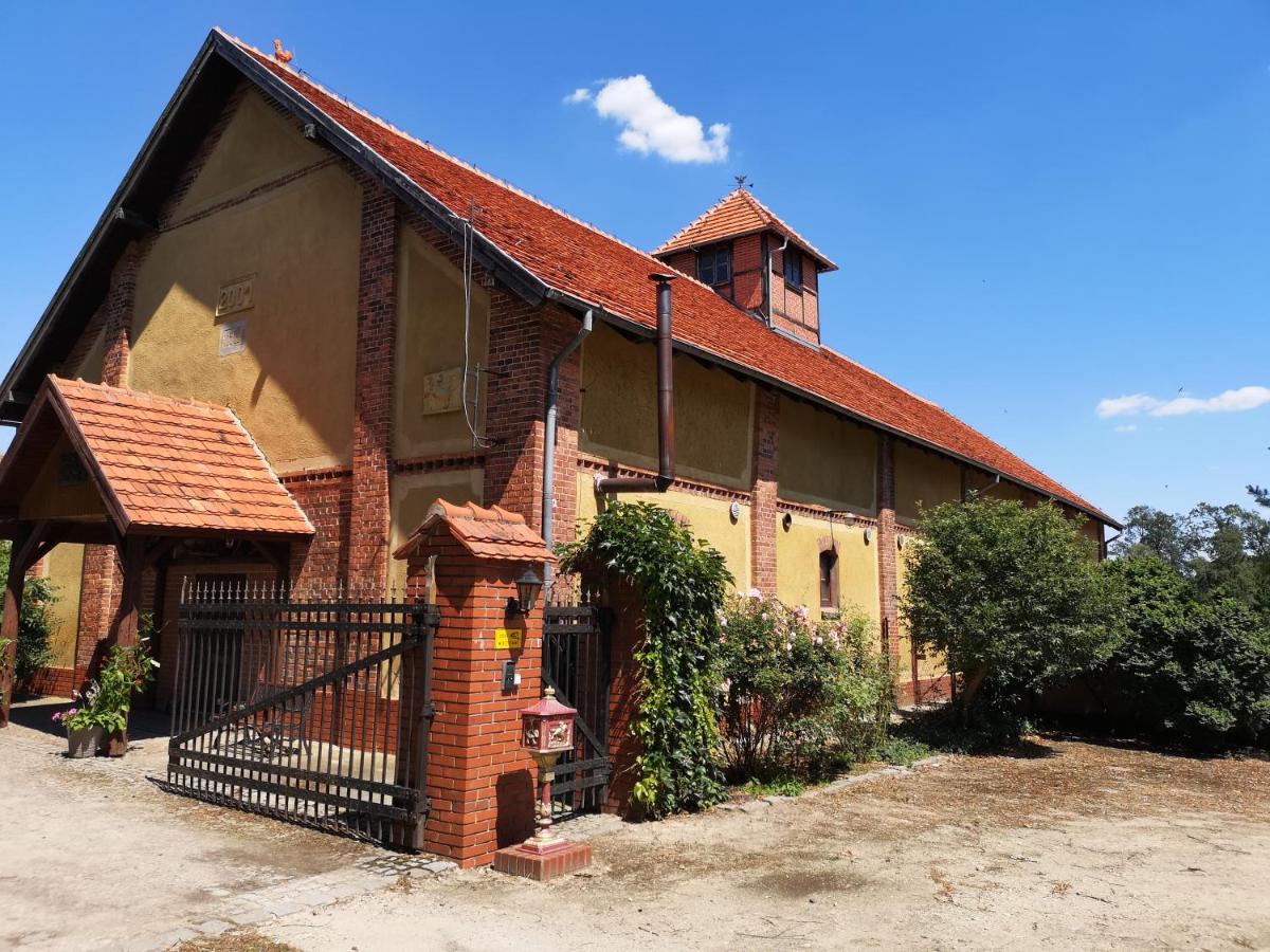 Agroturystyka Lesieniec - Magdalena i Maciej Mochoń - Housity