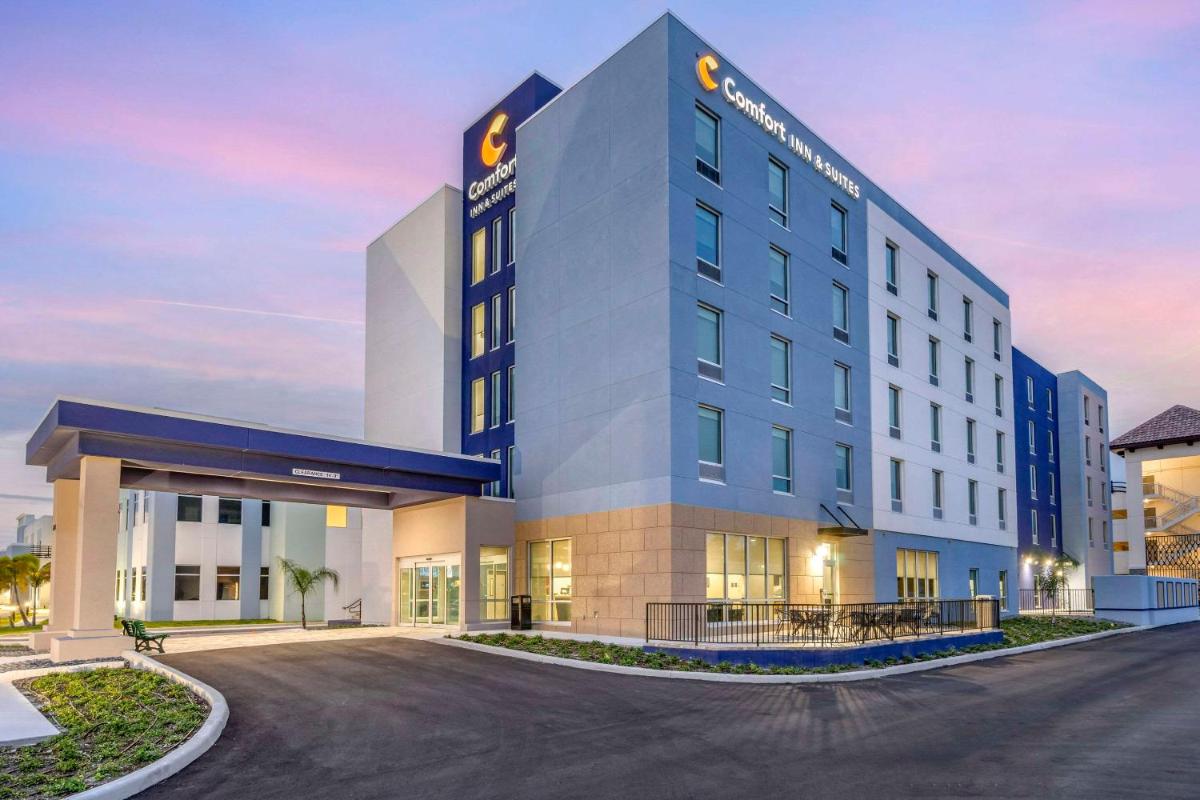 Comfort Inn & Suites New Port Richey Downtown District - Housity