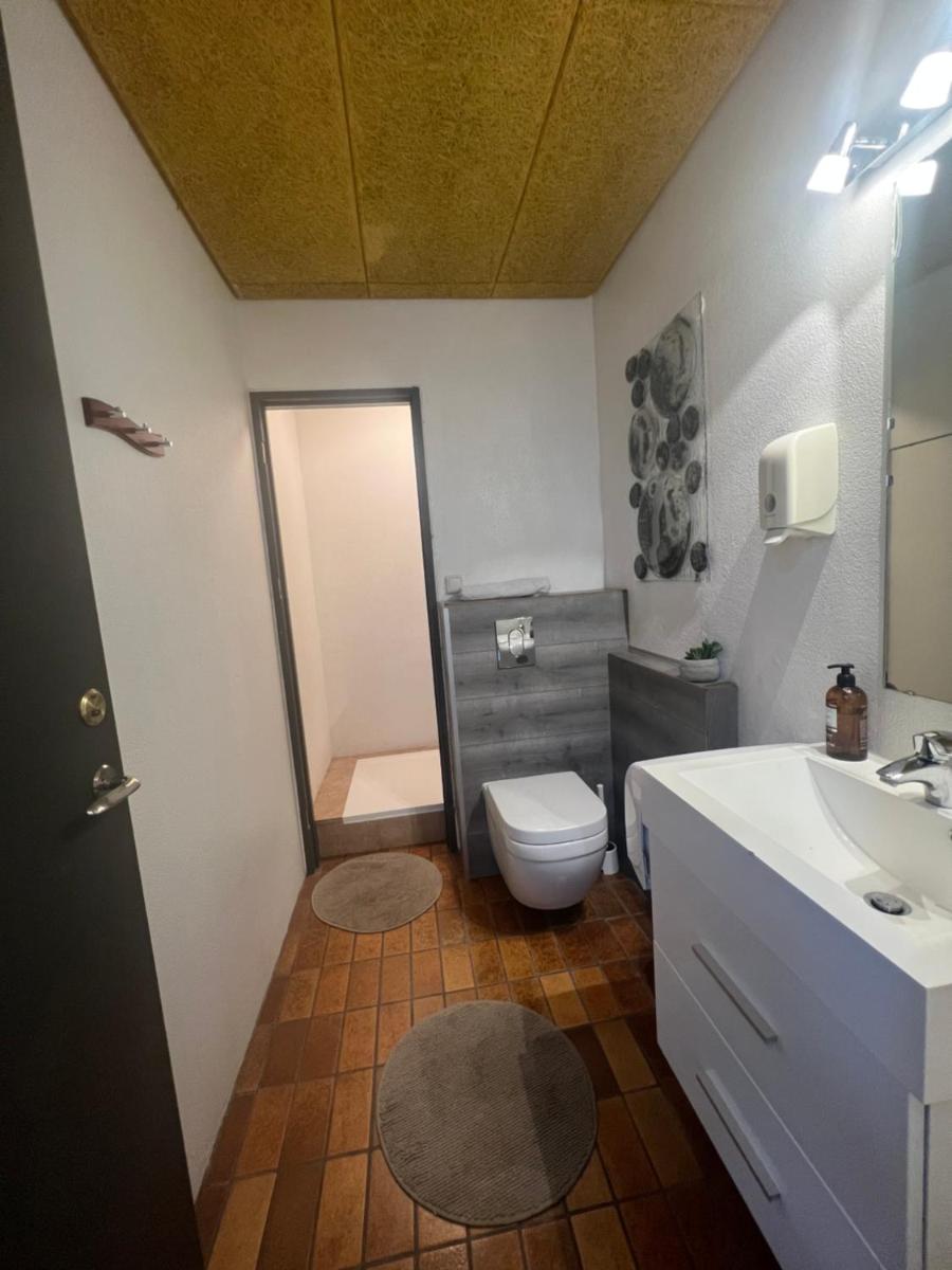 Godaland Guesthouse - Housity