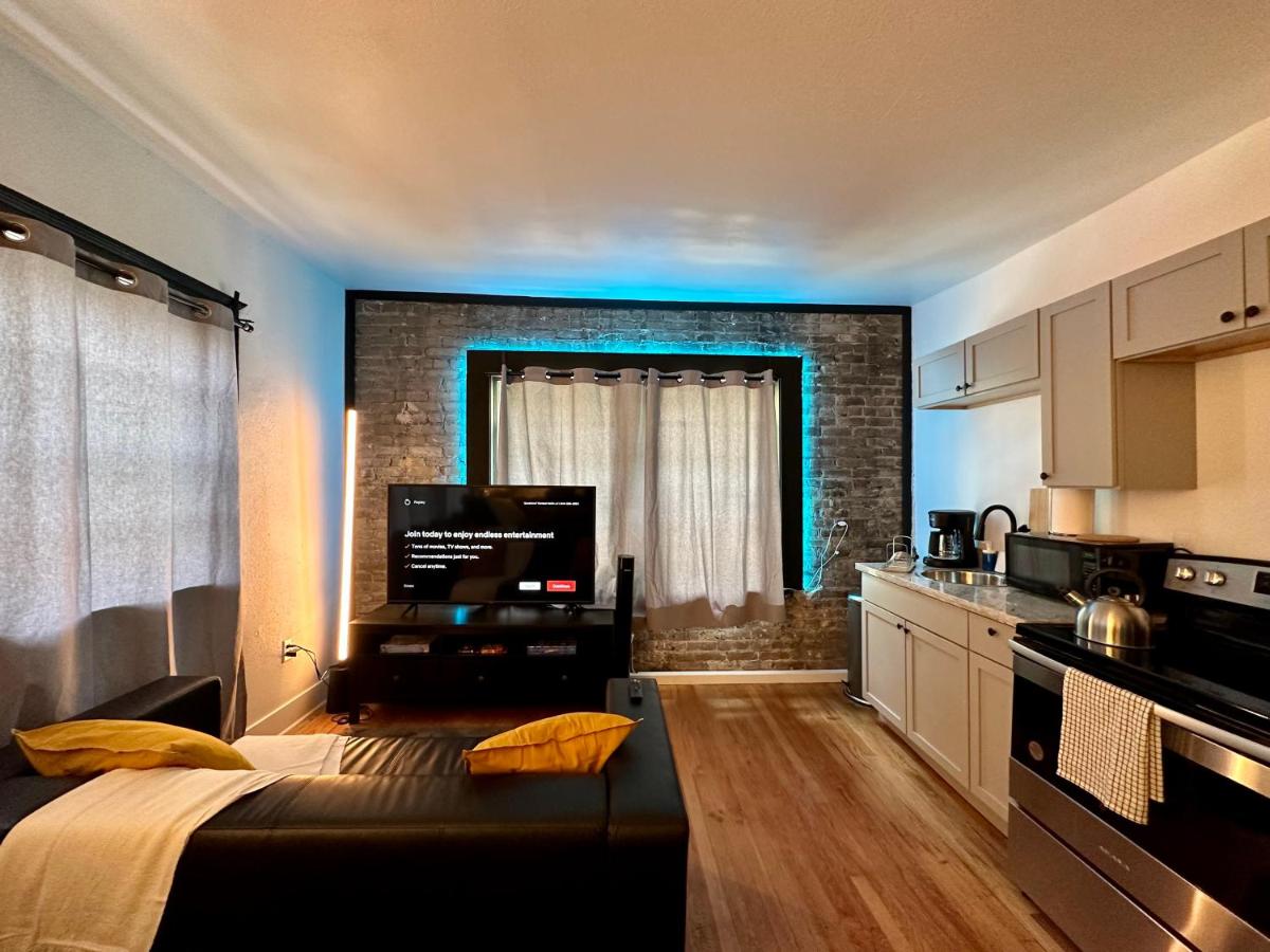 McKinley Beach Sunrise Studio - Pet Friendly - Housity