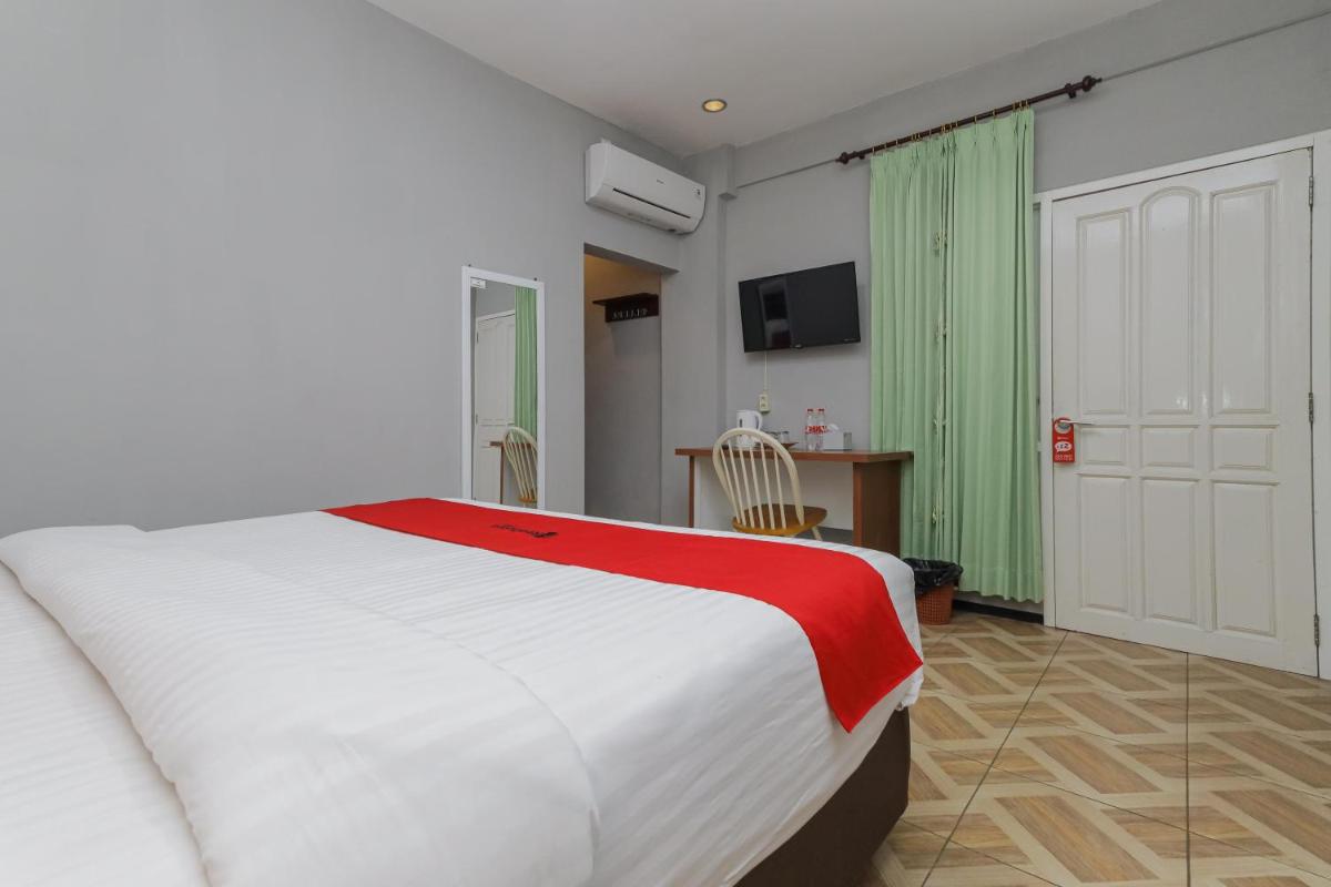 RedDoorz Plus At Swun Stay Raya Langsep - Housity